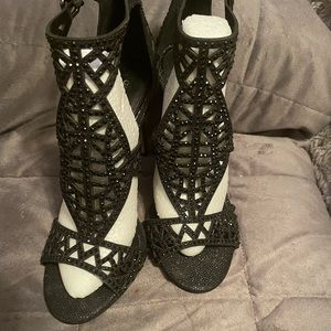 GIANNI BINI SIZE 9 black beaded heels